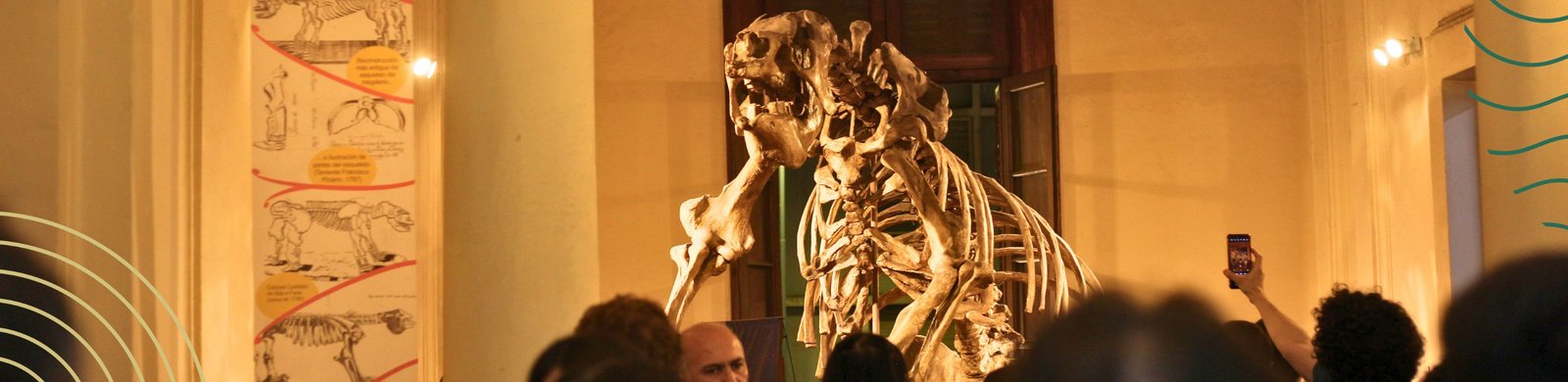 142 aniversarios del Museo de Paleontología.jpg