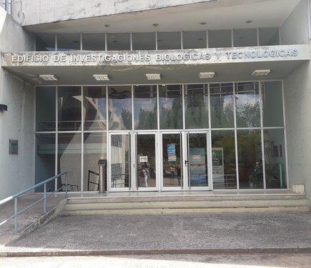 Edificio de Investigaciones Biológicas y Tecnologícas