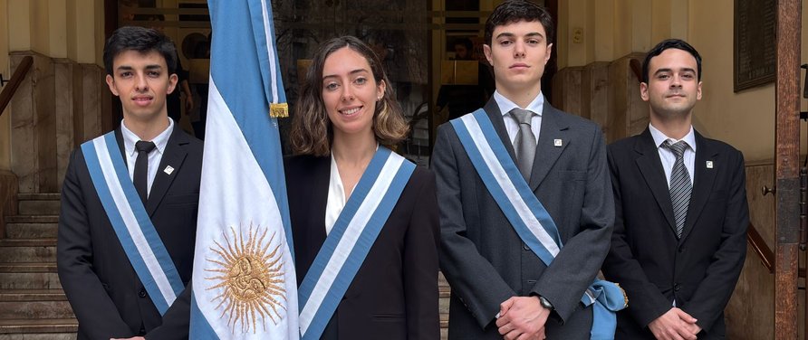 Cambio de Abanderada y Escoltas 2025.jpg