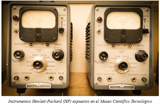 Instrumentos Hewlett-Packard (HP) expuestos en el Museo Científico Tecnológico
