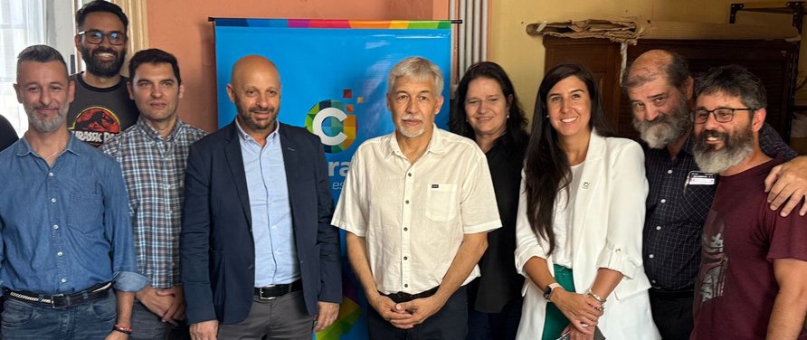 Convenio histórico para la investigación y protección del primer vertebrado mesozoico en Córdoba.jpg