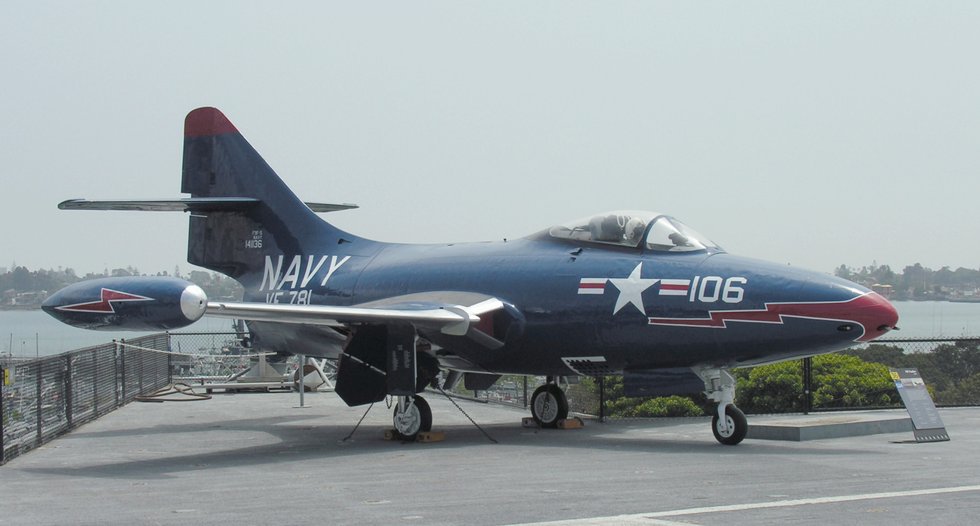 F9F Panther.jpg