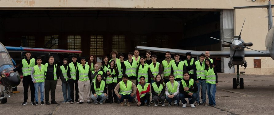 Gracias a las empresas y estudiantes que acompañaron el PROFORE 2025.jpg