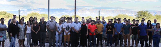 Funcionarios, docentes y alumnos del CRES de Villa Dolores