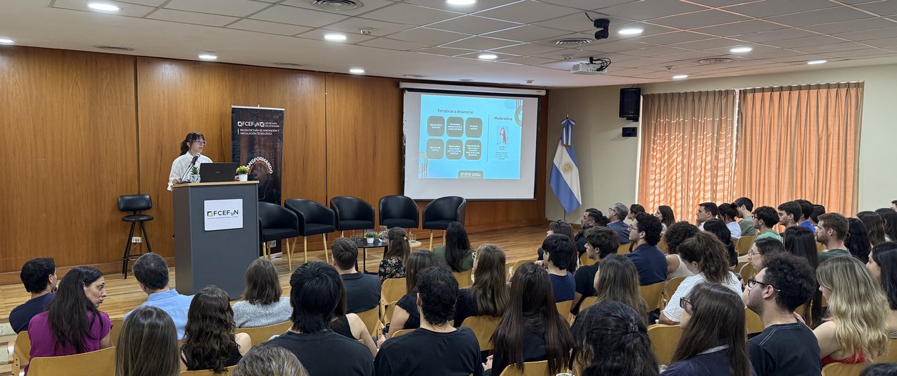 JORNADA HUELLA DE CARBONO - SELECCIÓN DE FOTOS  (18).JPG