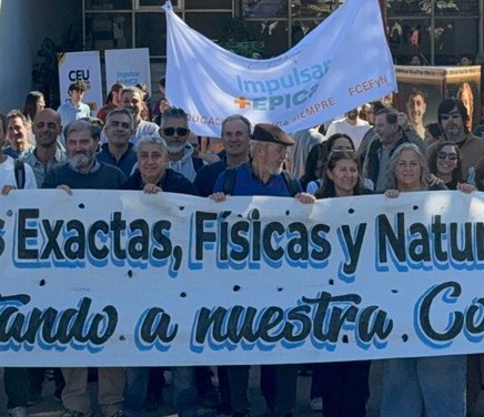 La FCEFyN dijo presente en la 4° Marcha Federal Universitaria.jpg