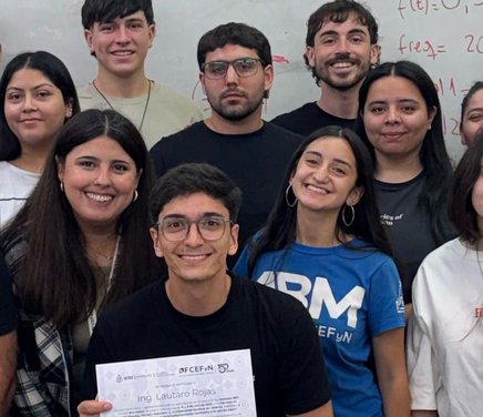 Una experiencia de vinculación y formación junto al sector biomedico.jpg