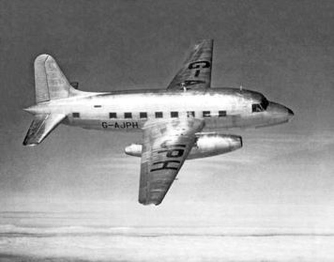 Vickers Viking G-AJPH (modificado).jpg